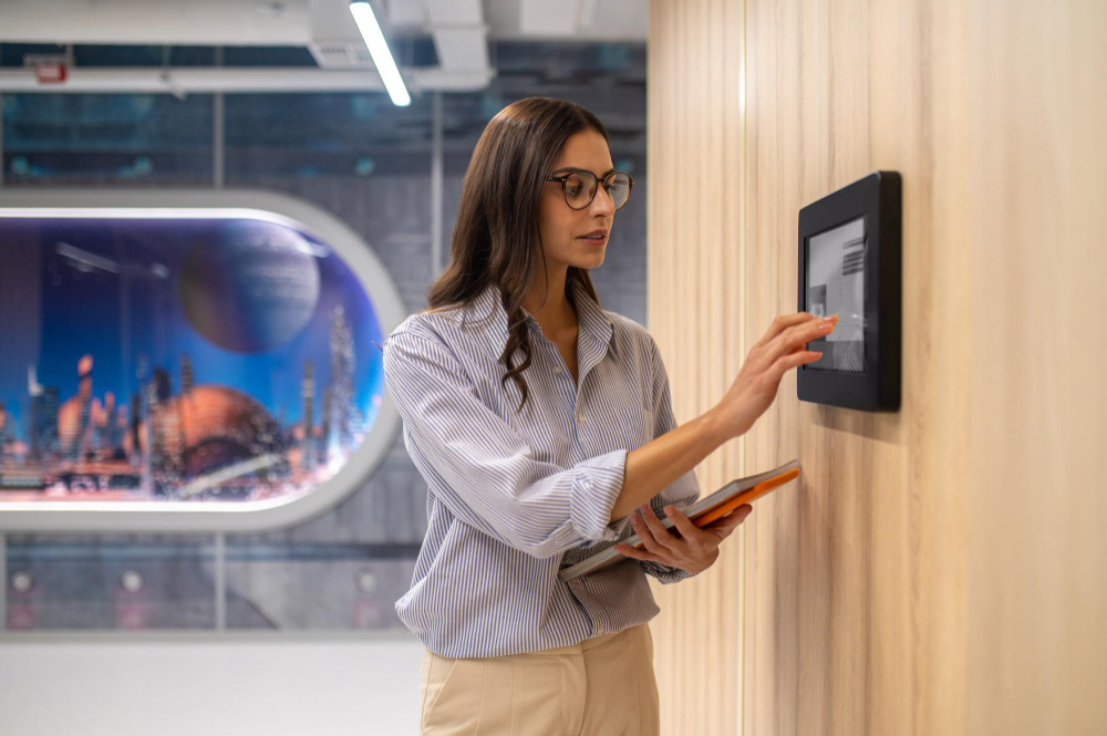 Sistema de control de acceso empresarial para oficinas y edificios corporativos